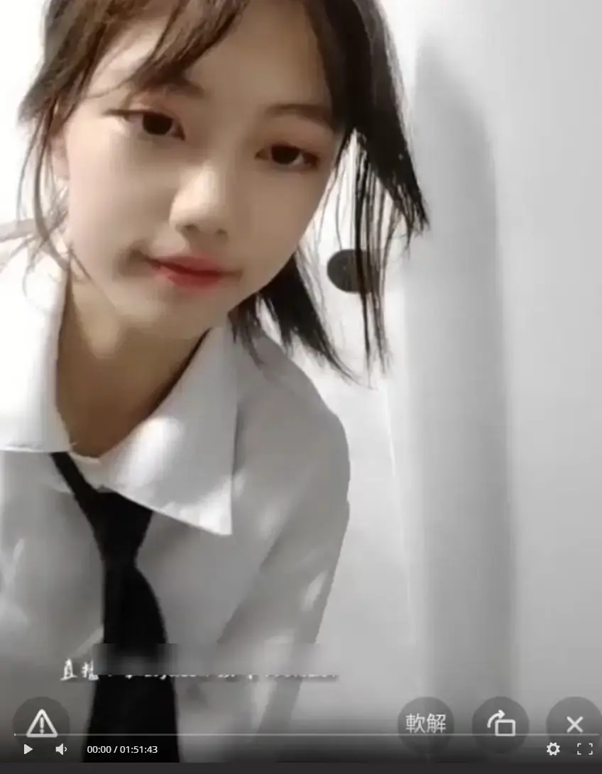 《贺子涵》原视频高清完整版免费在线播放-小女孩贺子涵深度还原直播翻车名场面-带你了解贺梓涵直播被妈妈发现始末-无删减全集免费观看
