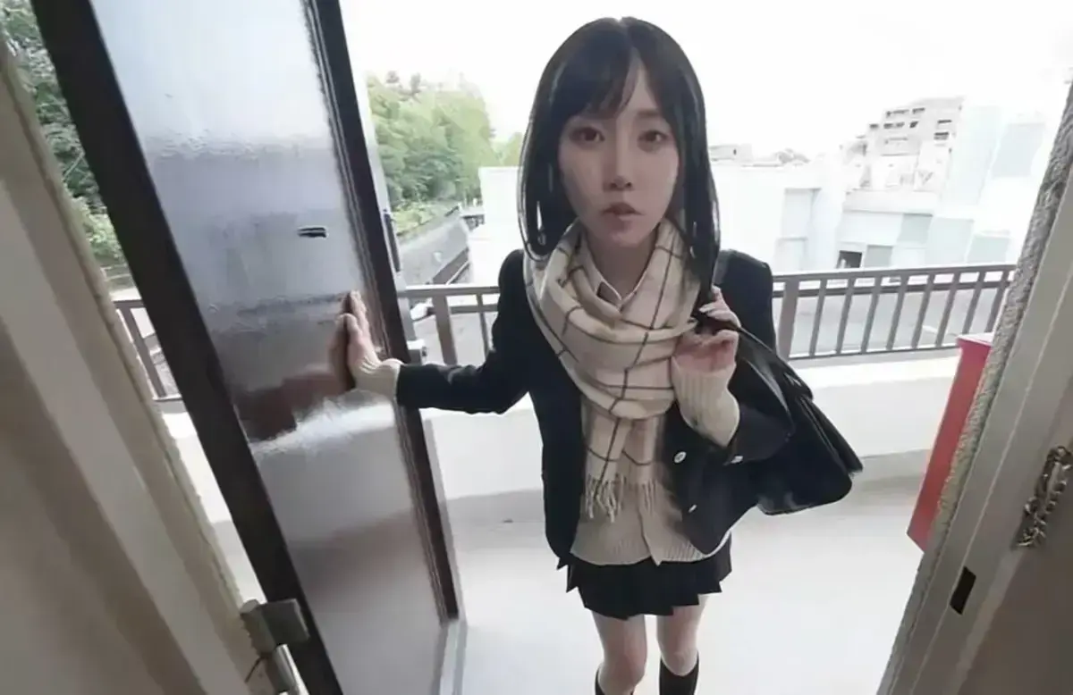 《泡在我家的辣妹-真人版》4K超清未删减版在线播放-《泡在我家的辣妹》真人版全集岛崎遥香主演-迅雷百度网盘夸克资源免费下载